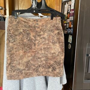 Chico’s Size 2.5 or 14 Brown Animal Skirt